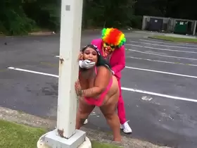 TheJaidynVenus Wanted To Let A Clown Fuck For Free And Ran into Gibby The Clown