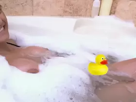 MIA KHALIFA - Bubble Bath Fun Time With Lebanese Babe (No Sex)