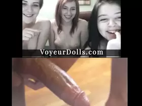 CFNM Girls Stare at Bouncing Cock