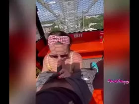 State fair slut sucks dick on the Ferris wheel